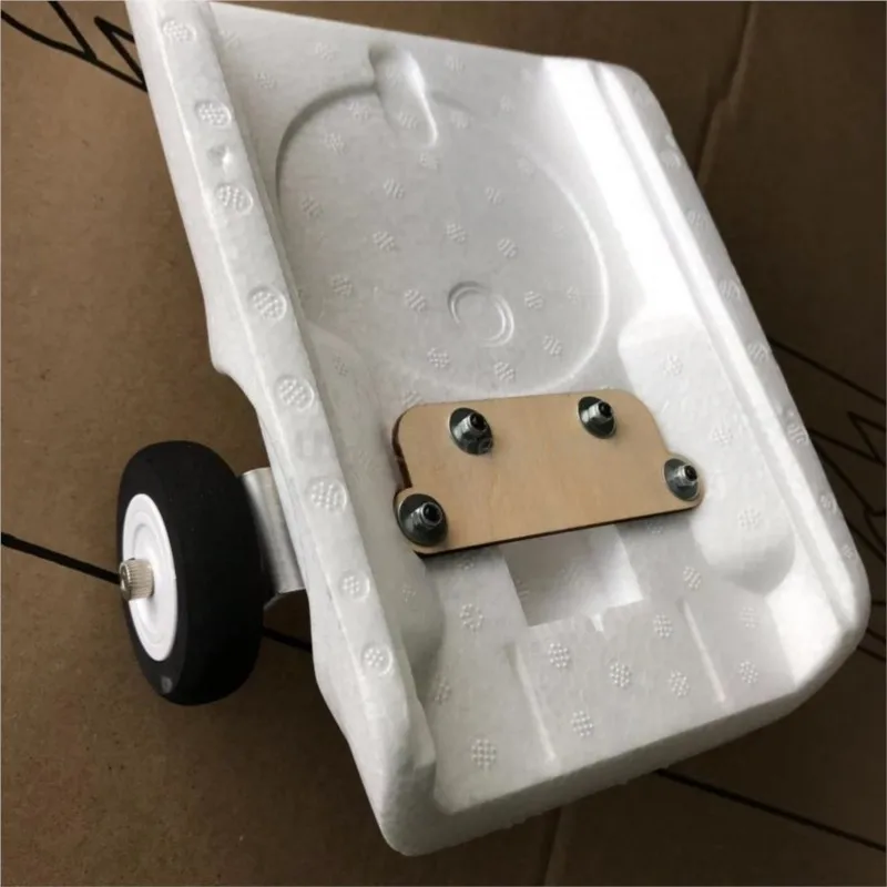 

LANDING GEARS FOR MFD MINI CROSSWIND 1600 PLANE