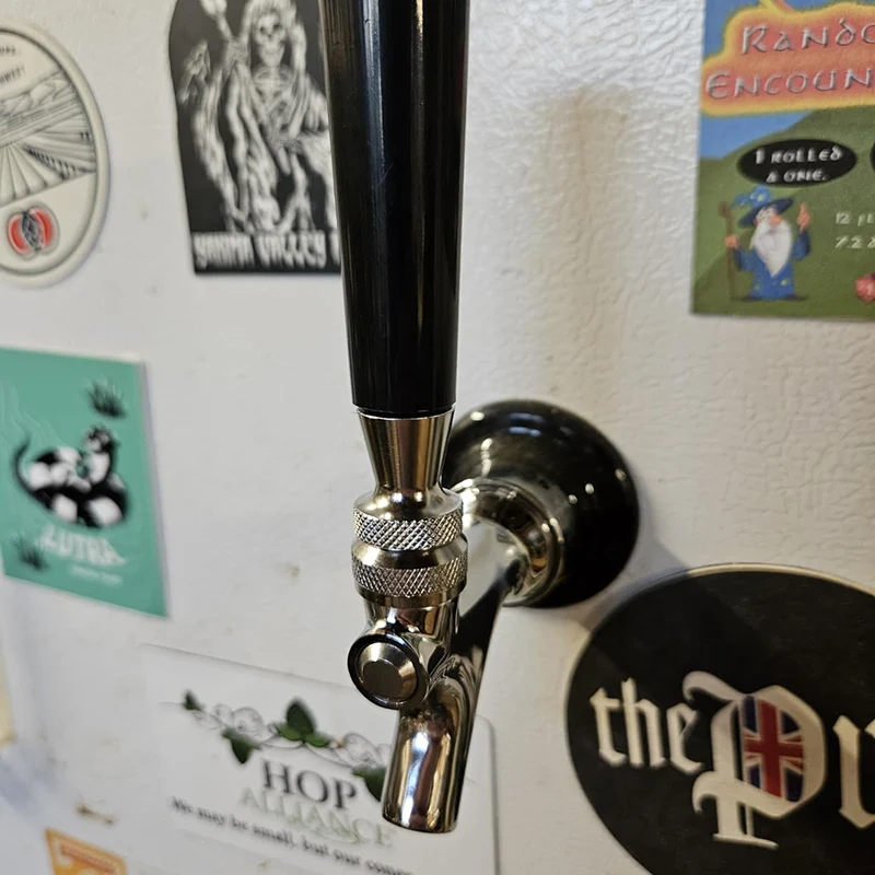Draft Beer Tap Stainless Steel Core Keg Faucet Commercial Kegerator Tap for Beer Dispenser with Beer Tap Handle & Tap Plug image 4