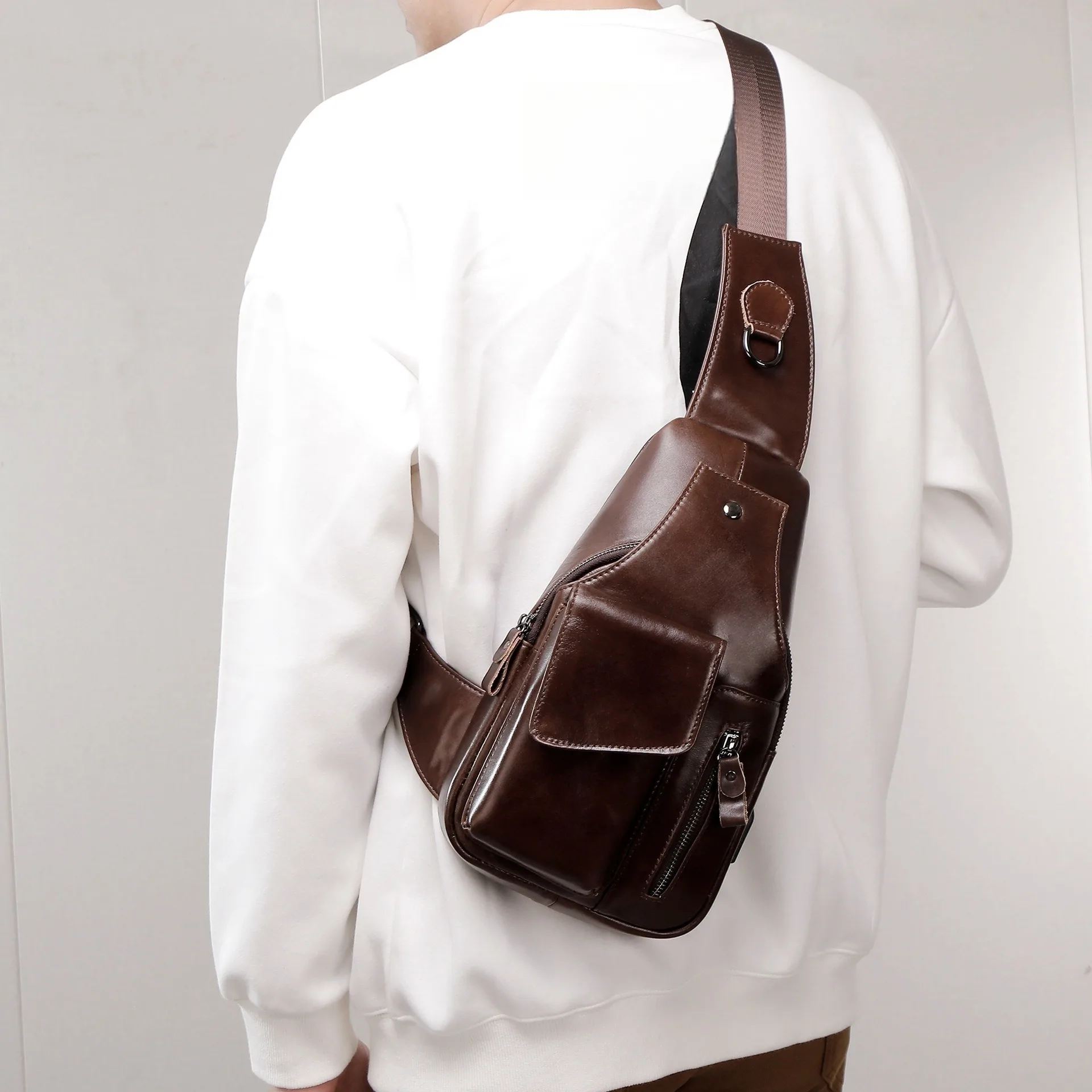 Men's Premium Leather Chest Bag - Top Grain Cowhide Crossbody Sling Pack, Multi-Functional Outdoor Sports Shoulder Bag