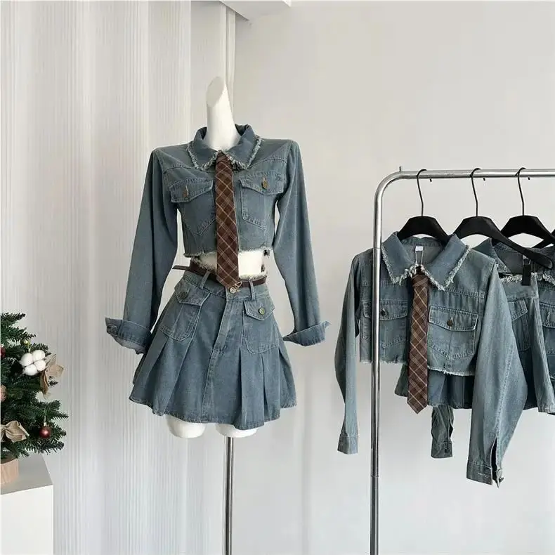 

New autumn Hong Kong style American retro sweet and spicy pure desire denim jacket + half-length skirt two-piece set