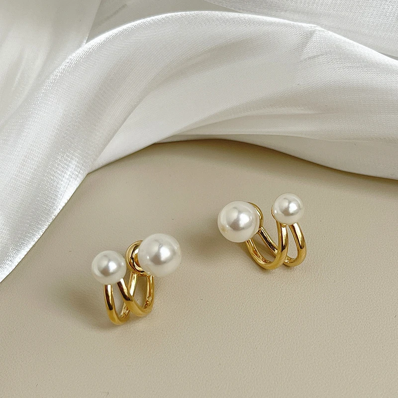 A Two-Piece Pearl Earrings Korean Light Luxury Imitation Pearl Earring for Woman New Trendy French Style Retro Elegant Jewelry