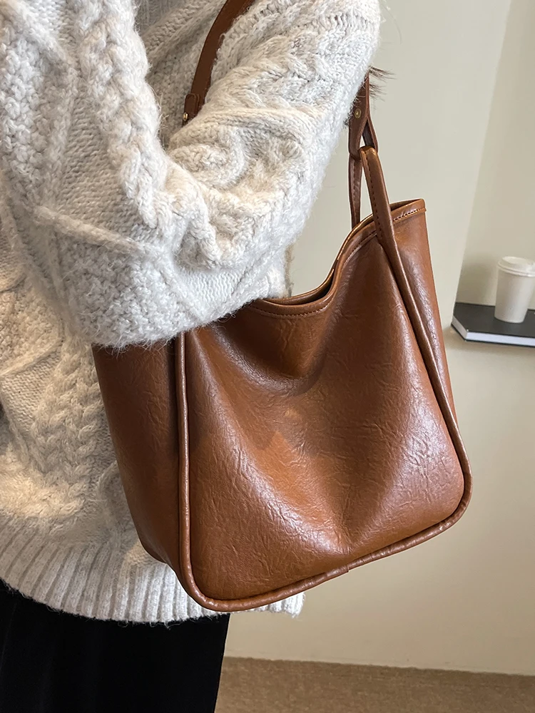 Vintage Fashion Commute Tote Bag For Women Autumn Winter Soft Leather Large Capacity Underarm Bag Casual Versatile Shoulder Bags