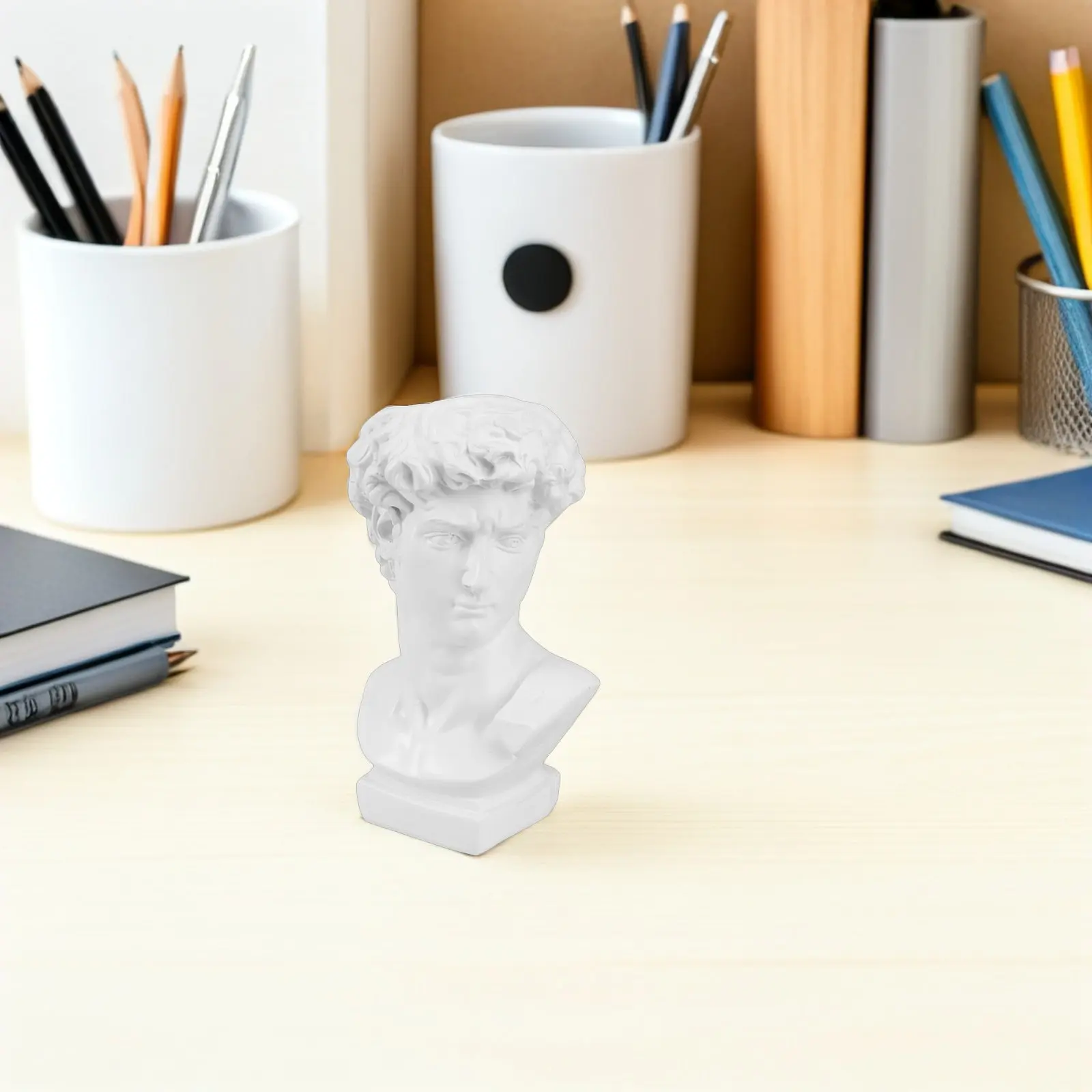 David Statue Pen Holder Pencil Pot Resin Statue Decor Makeup Brush Holder Flower Vase Minimalist Table Decoration