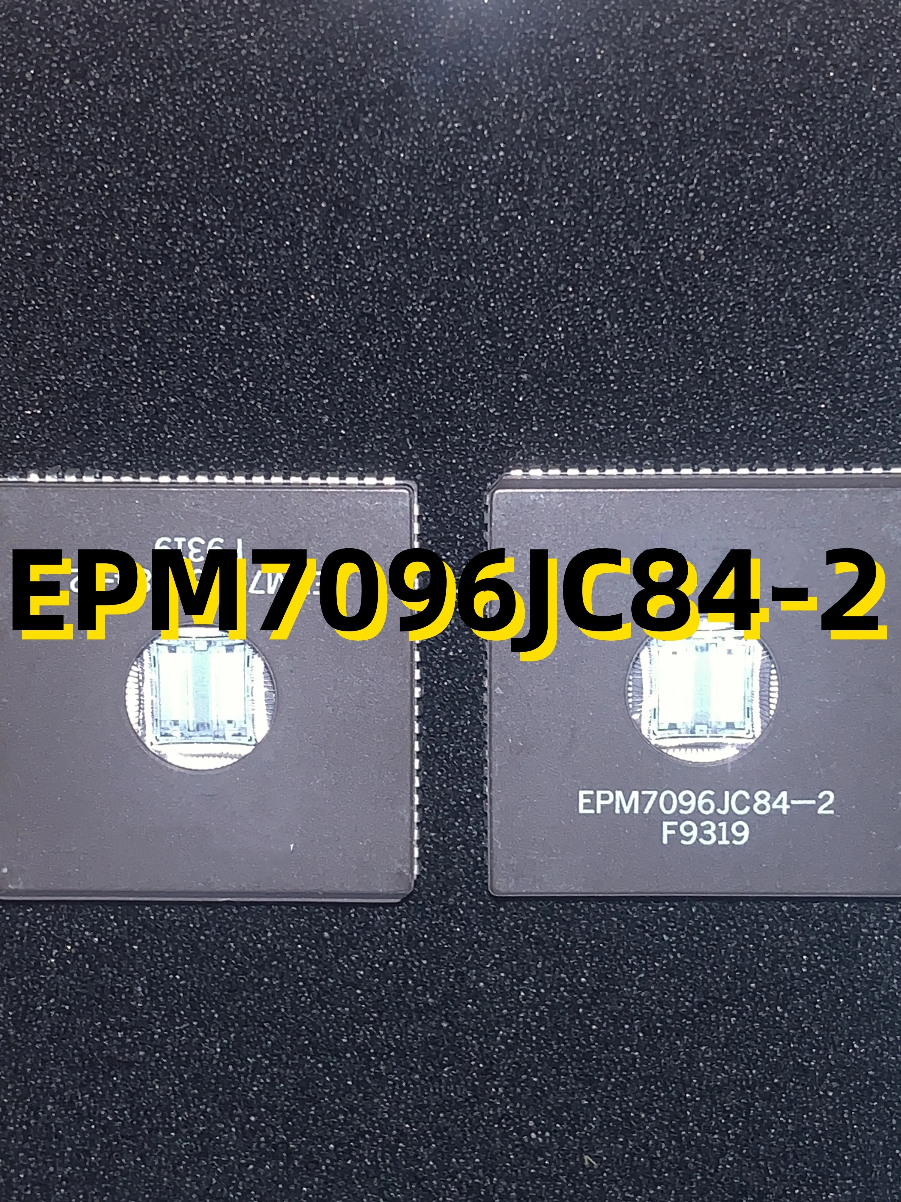 

100% новый и оригинальный EPM7096JC84-2 PLCC84 93+