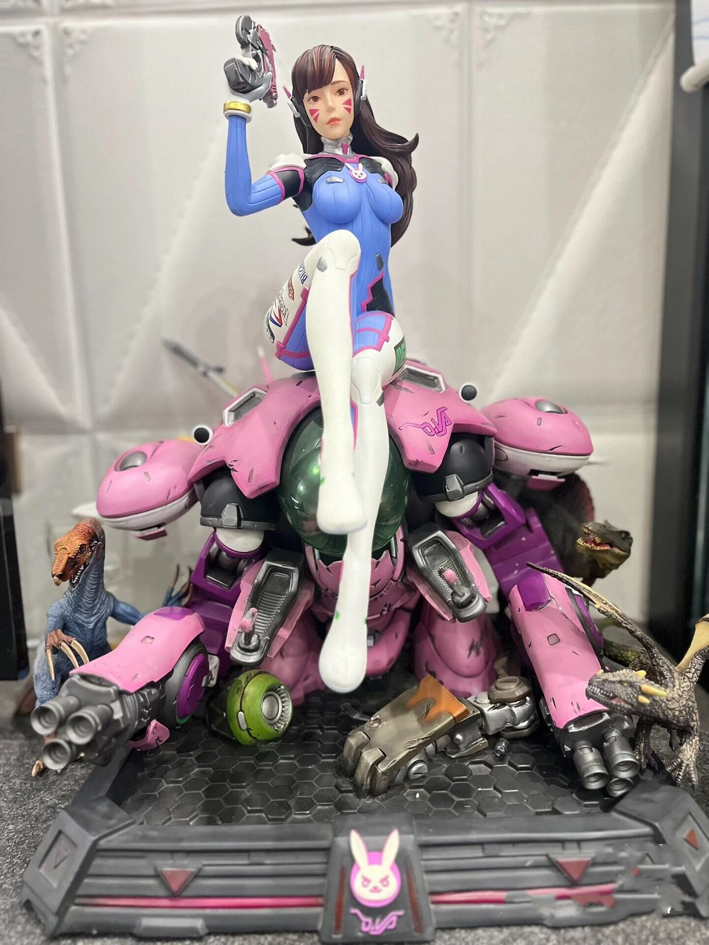 MKE overwatch Mecha hero Action Figures DVA Statue Anime Figure PVC Collectible Model Toys Ornaments Desktop Gifts In Stock