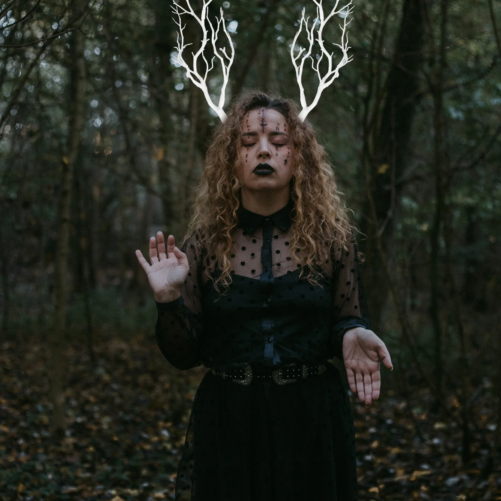 

3pcs Simulation Coral Branch Diy Antler Headdress Fake Plant For Home Decor Artificial Landscaping Ornament Halloween Party