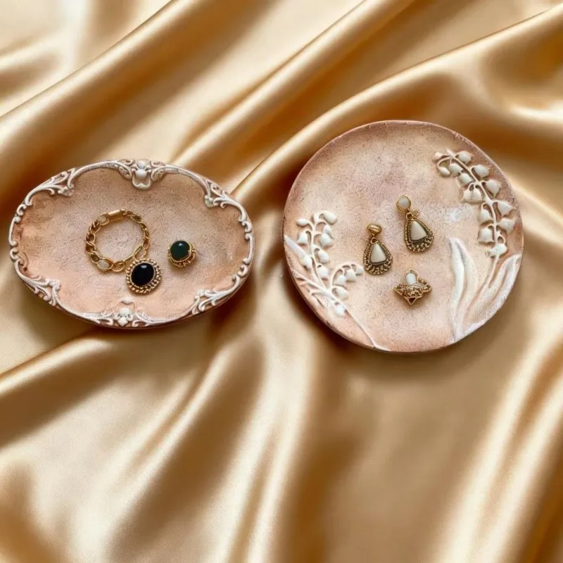 Vintage European Style Plaster Display Rings, Earrings, Jewelry Plates, Home Desktop Decorations, Photography Display Props