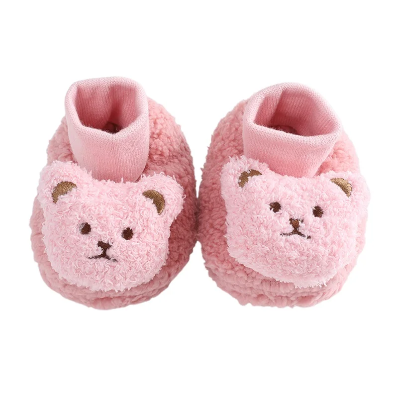 Sepatu bot bulu domba untuk bayi, sepatu kaus kaki kasual hangat dengan boneka kartun musim dingin untuk balita bayi