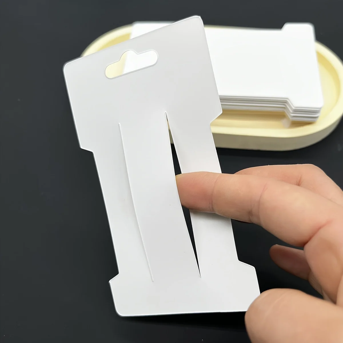 

100 шт. карты для демонстрации ювелирных изделий, чистая крафт-бумага для сережек, ожерелий, галстуков для волос, картонной отделки