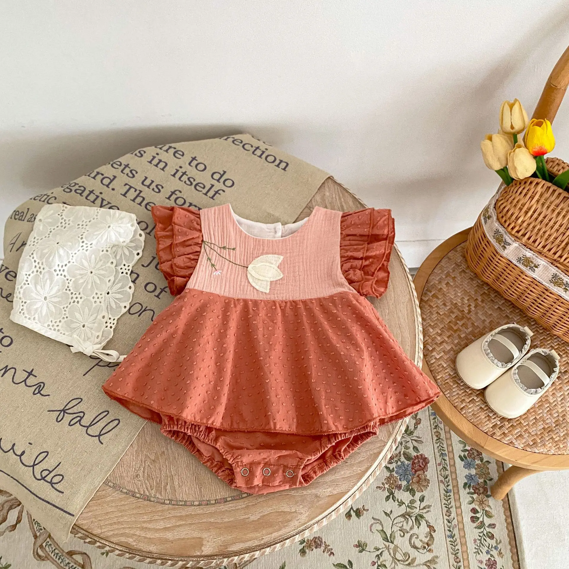 2024 New Summer Girls Bodysuit 0-2Y Baby Cute Embroidered Flowers Jumpsuit Toddler Clothes One Piece