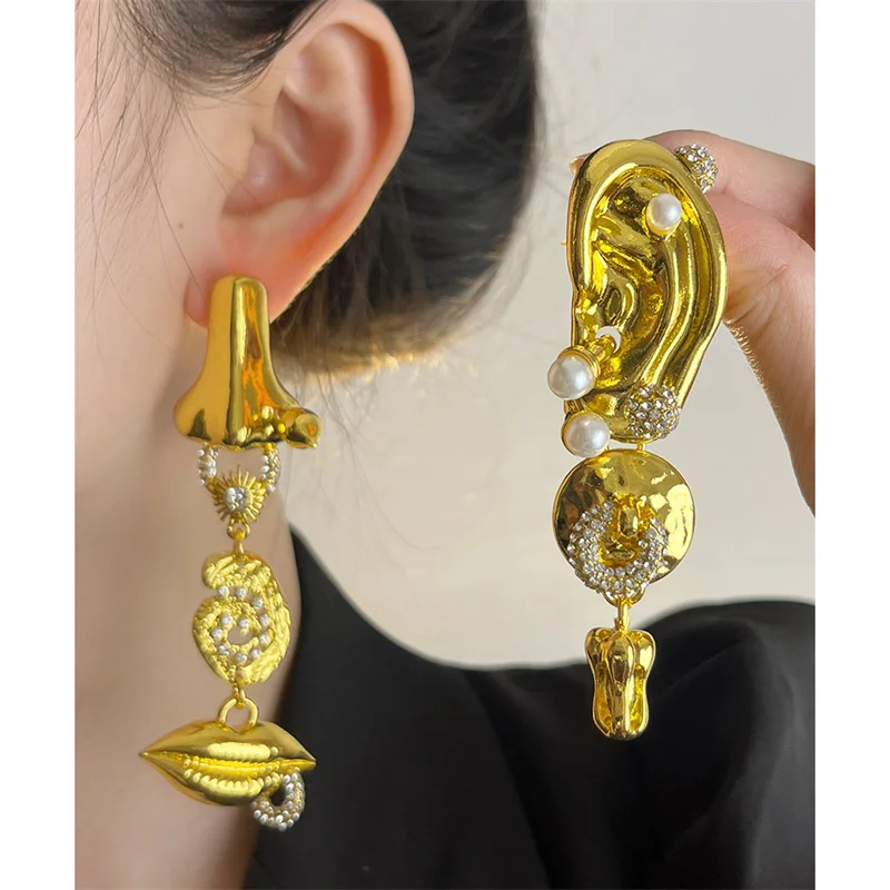 European and American retro court style leaf earrings, niche design, demon's eye, light luxury temperament, long earrings