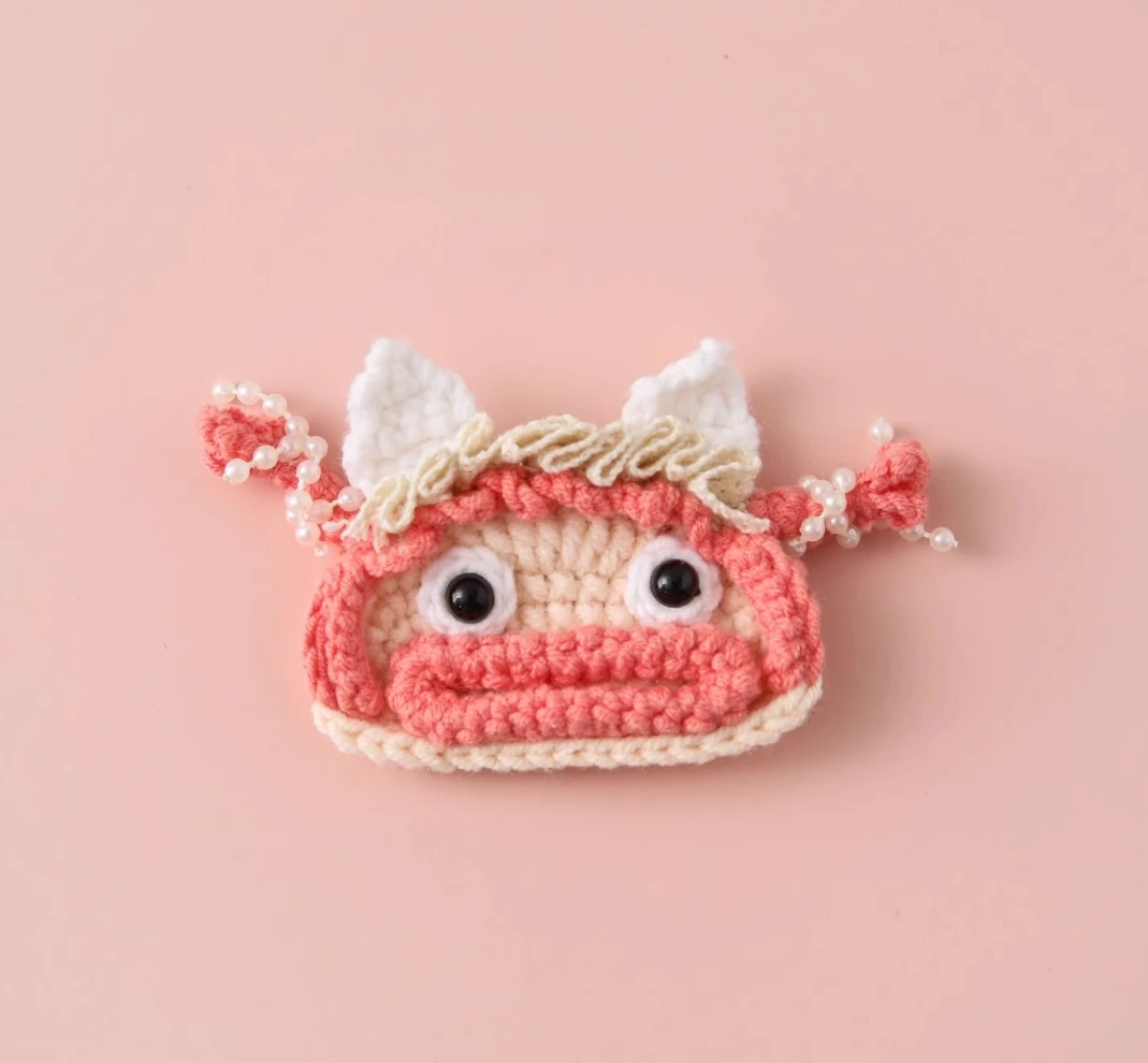 

Funny girl's weird hairpin, ugly and big-mouthed cartoon hair accessory, personalized and creative, sausage clip around mouth