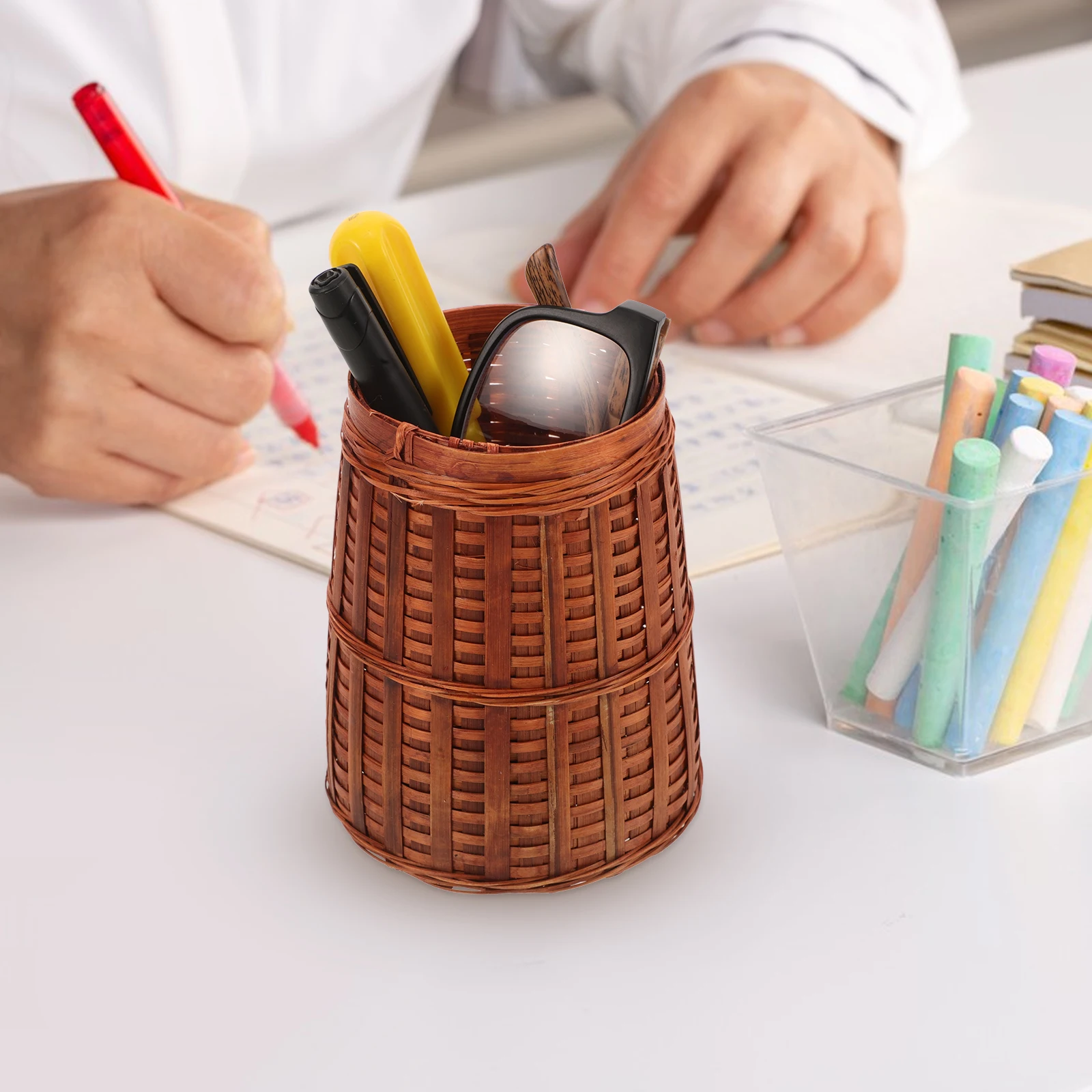 

Bamboo Pen Holder Woven Desk ganizer Storage Cup Rattan Pencil Case Teacher Decor Home Office Supplies Versatile Stylish