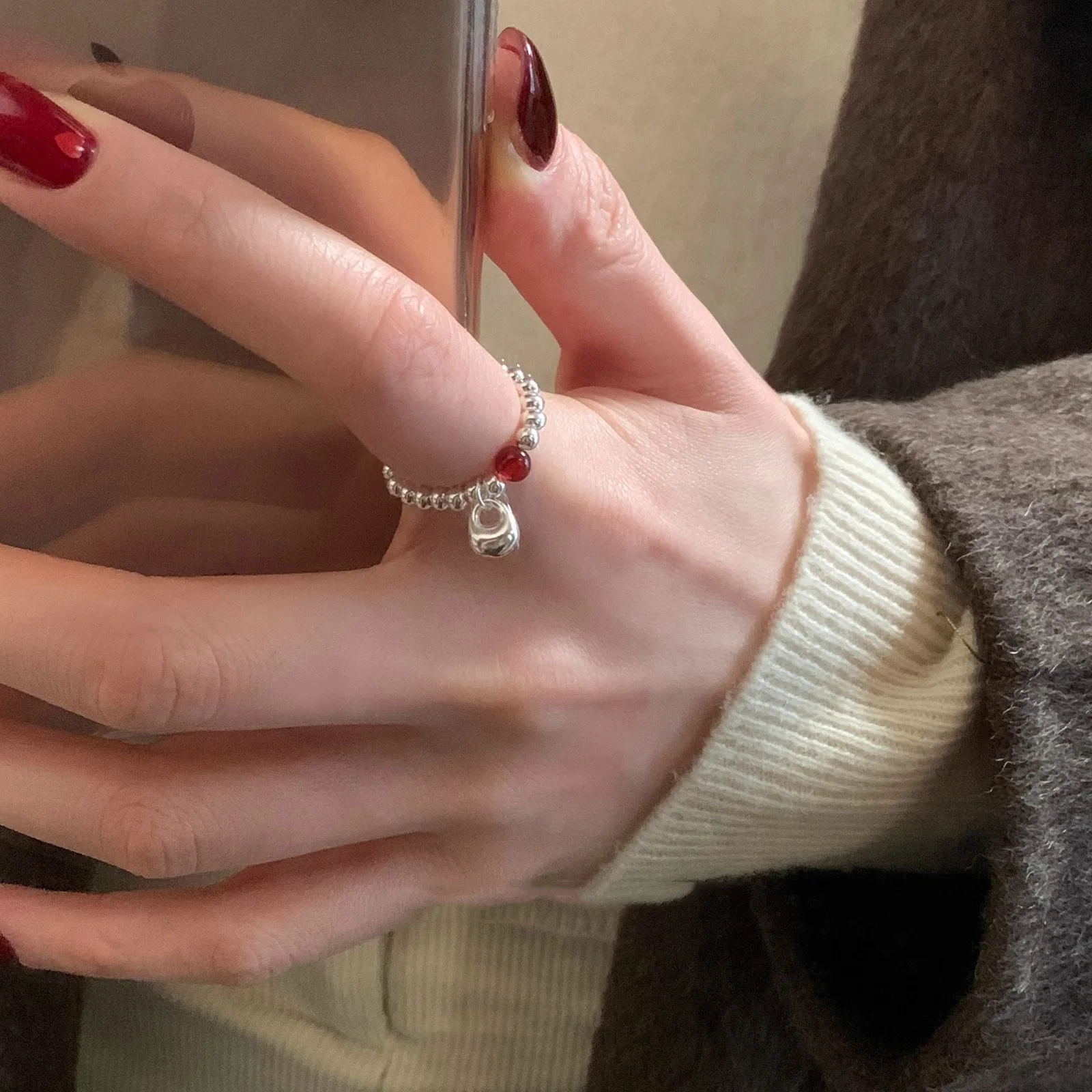 VENTFILLE 925 فضة الخرز الدائري للنساء الأحمر قلادة عقيق الثروة قابل للتعديل بساطتها مجوهرات حفلة هدية دروبشيب