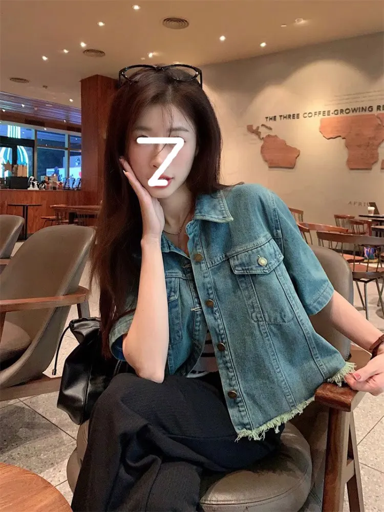 

Retro Thin Short Sleeve Denim Jacket Women's Summer New Large Size Fashionable Versatile Jacket Top High Waist Button Detail