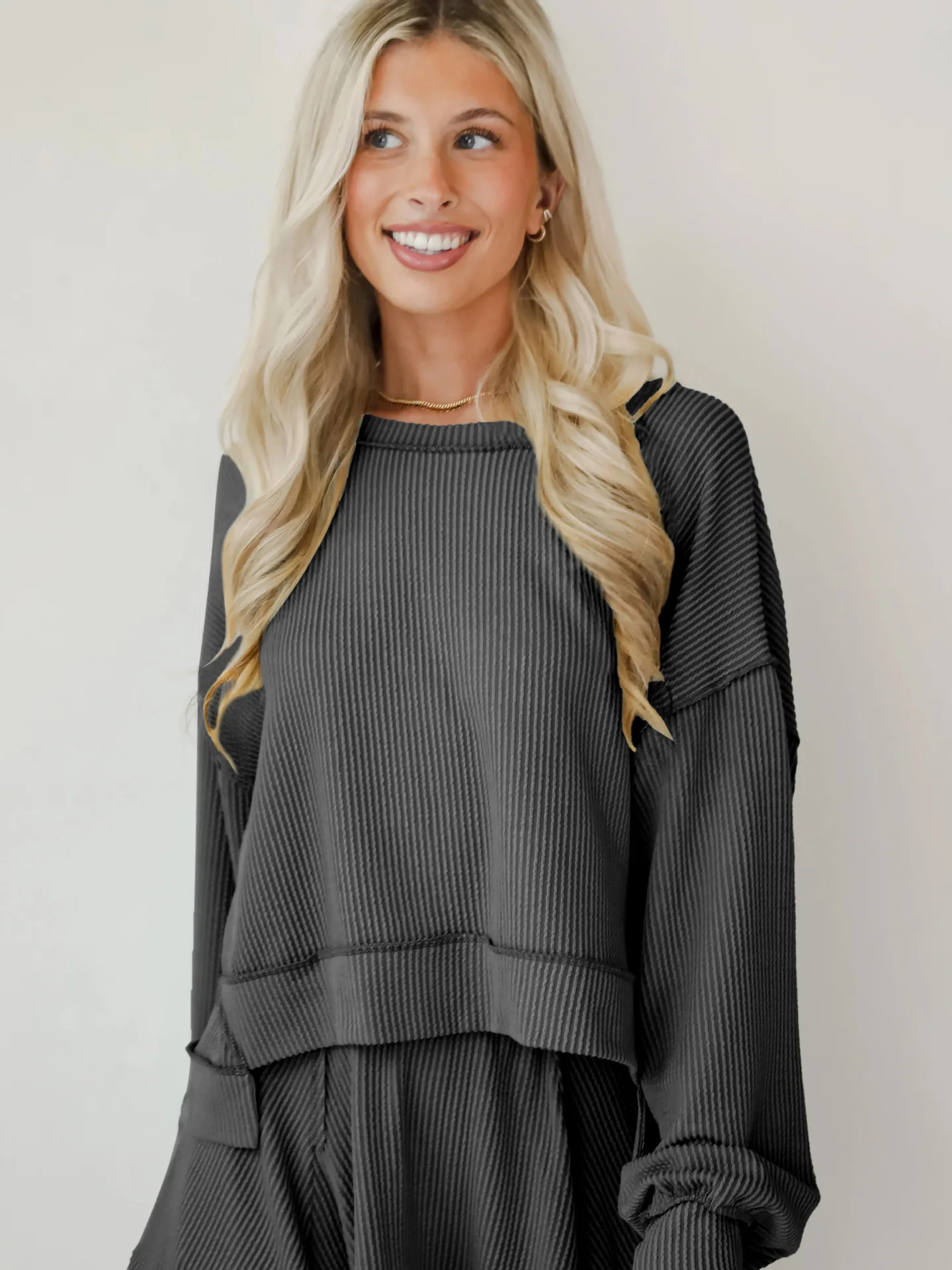 

Women's Fashion Short Skirt Set Lantern Sleeve Round Neck Hoodie High Waist Spring Summer Hundred Fold Half Skirt Two Piece Set