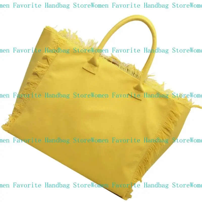 

D46D Elegant Canvas Shoulder Bag Offering Comfort And Ample Space Underarm Bags
