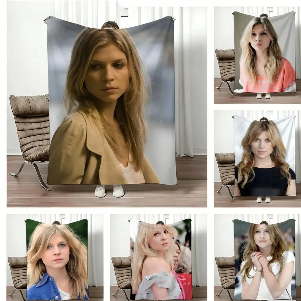 Celebrity C-ClemenceS PoesyS Throw Lightweight 240g Flannel Blanket Soft Skin-friendly for Summer Cooling