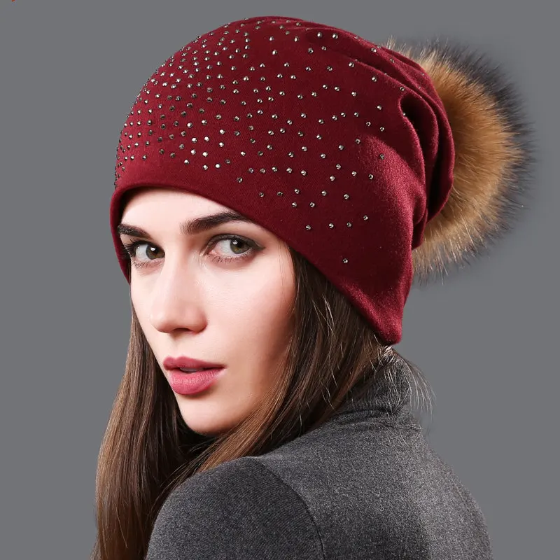 Gorro pompom feminino chapéus outono inverno strass algodão slouchy beanies para senhoras chapéu com genuína pele de guaxinim pompon