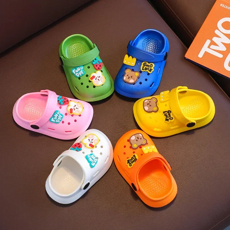 Kids Shoes New Cartoon Bear Kids Boys Girls Mules Clogs Summer Baby Solid Garden Beach Slippers Sandals Cave Hole Baby Slippers