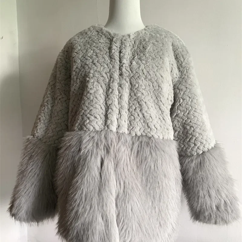 New Model 2023 Women Autumn Rabbit Fur Spliced Raccoon Fur Woven Coat for Winter Outwear Faux Fur Mid Length Version Coat Jacket