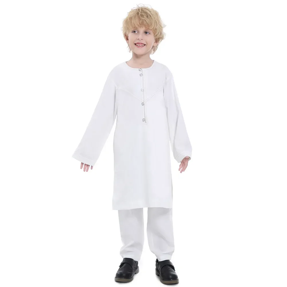 Arabia Saudita Bambini Robe Musulmano Bambini Ragazzo Jubba Thobe 2 Pezzi Set Top Pantaloni Abbigliamento Islamico Eid Party Abaya Caftano Medio Oriente