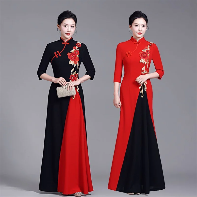 2024 verão feminino nova meia idade idosos qipao saia melhorada high end não engomar mostrar elegante fino e longo bordado vestido vermelho