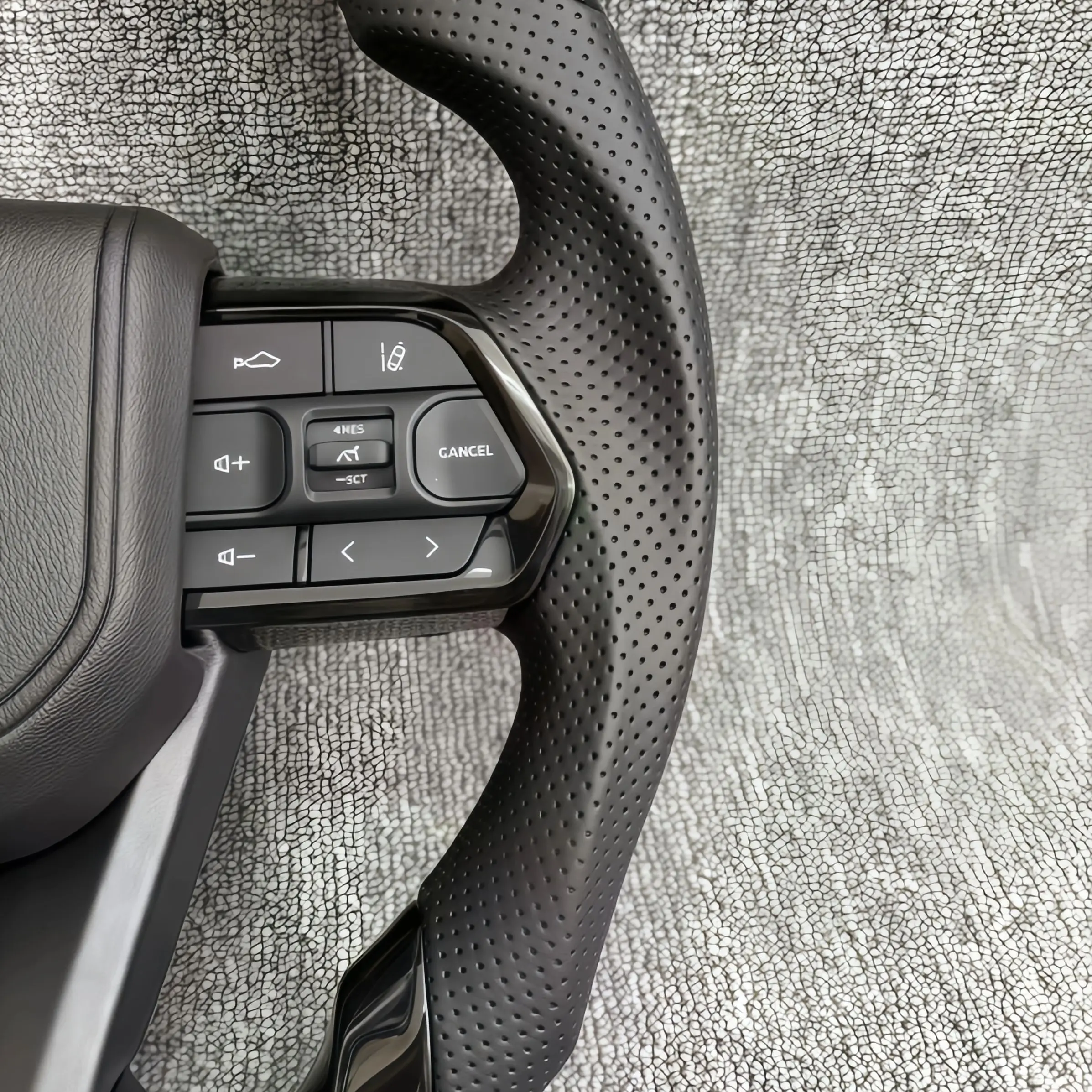 New Arrival Black Carbon Fiber Car Steering Wheel With Exquisite Buttons Interior Parts