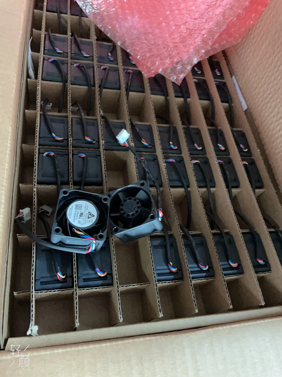 

Delta TFA0412CN 12V 0.81A 4028 4-wire PWM server cooling fan