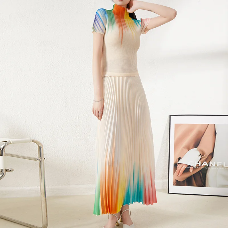 

Two Piece Set For Women Miyake Pleated Spring And Summer New Turtleneck Short Sleeve Printed Stretch Slim Top + Skirt