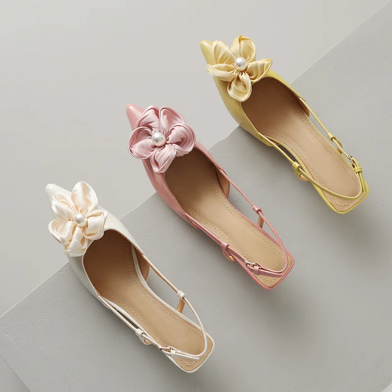 2023Summer Flower Pearl Kitten Heel Full Leather Women's Sandals Thin Medium Heel Pointed Toe Baotou Back Hollow Fashion Sandals