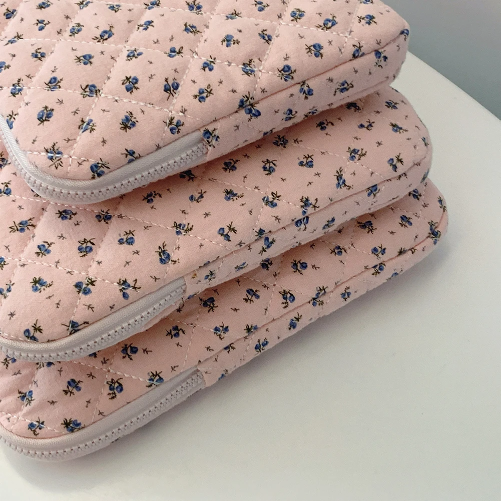 

Flower Printed Laptop Sleeve Quilted Laptop Carrying Case Protective Cute Computer Sleeve for 11-15 Inch Laptop Tablet