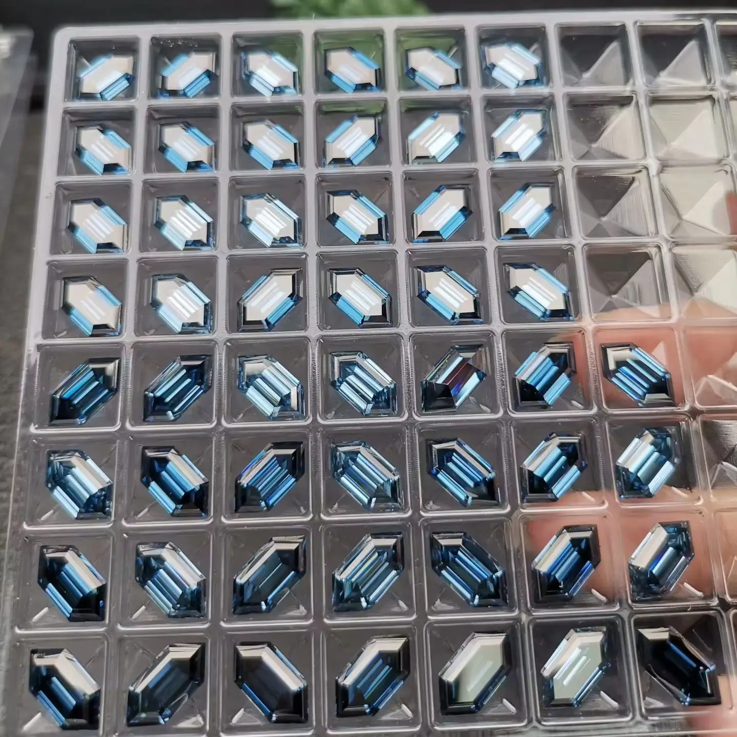 Custom Size Loose Moissanites Stones Special Cut Emerald Cut Multiple Color Lab Grown Moissanite Diamond For Fine Jewelry