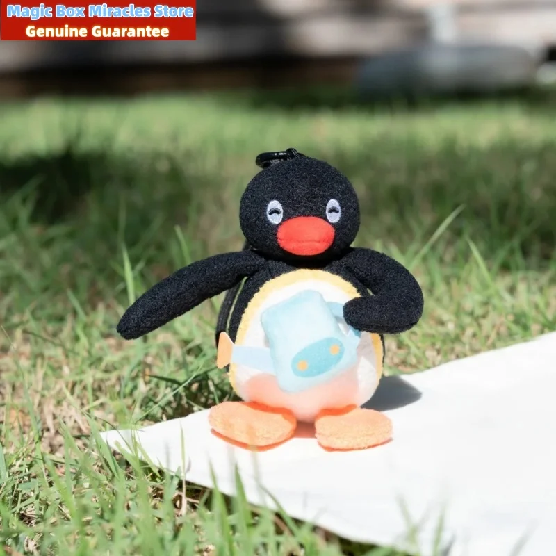 

Новая оригинальная серия плюшевых брелоков Pingu Flower Language: очаровательный пингвин Пинга с колокольчиком и цветком, кукла-подвеска для детского рюкзака, подарок на день рождения