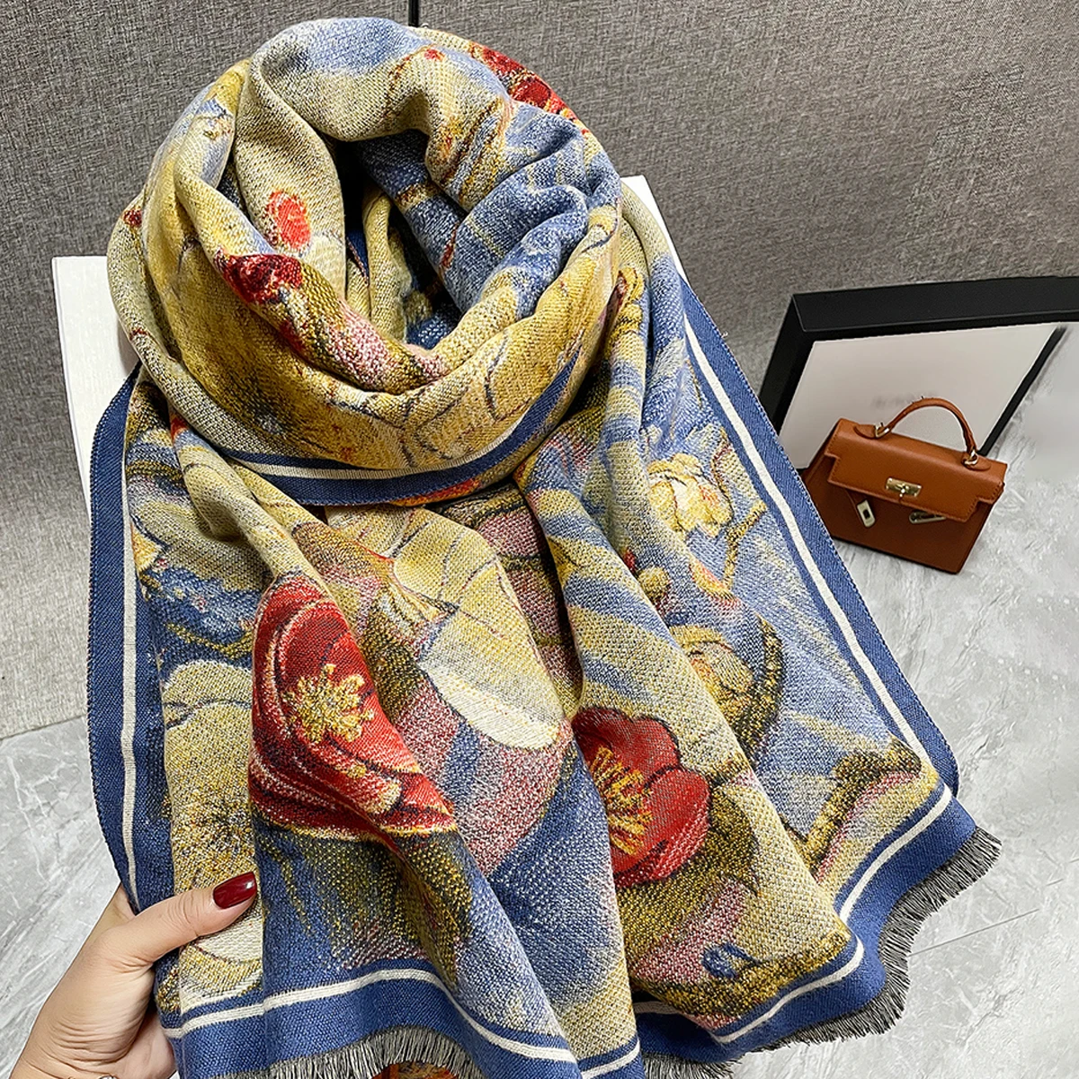 Women\'s Scarf Fashion Retro Oil Painting Floral Printing Winter Warm Scarf Shawl Elegant Cashmere Feel Scarf Office Nap Blanket