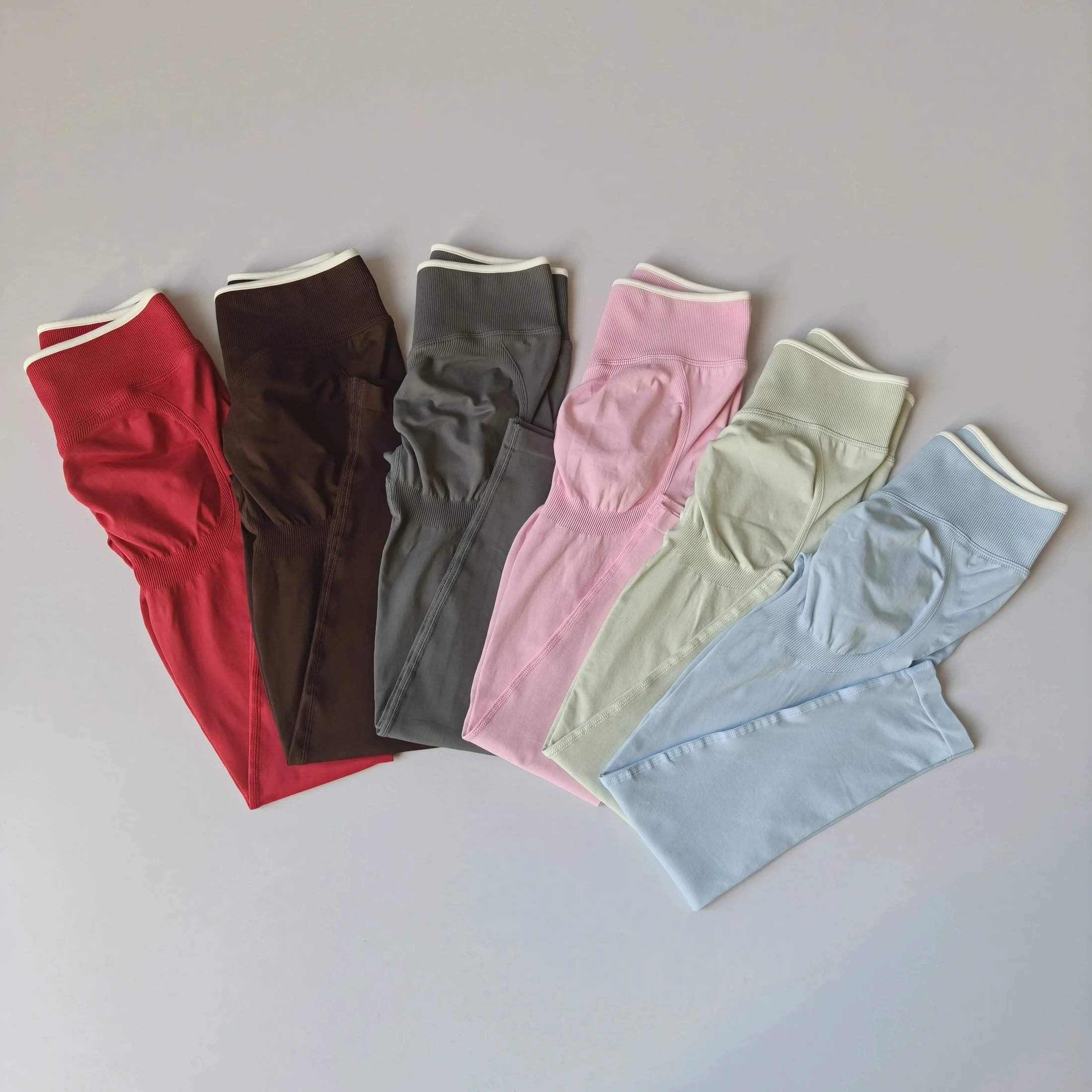 Pantalon de sport sans couture pour femmes, couleur unie, bord blanc, serré, taille haute, levage des hanches, pantalon de Yoga, pantalon d'exercice de course