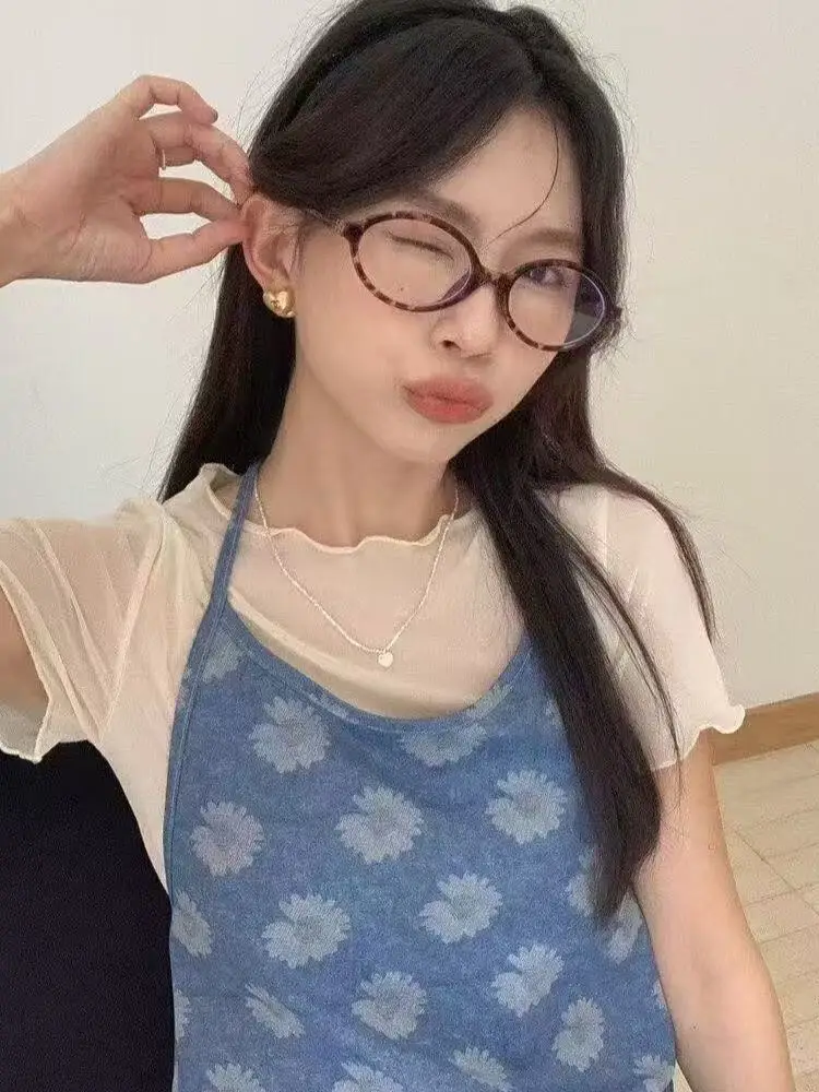 

Women's Lace See-through Thin Short-sleeve Base Shirt Summer Breathable Mesh Top with Wood Grain Peach Color Underdress