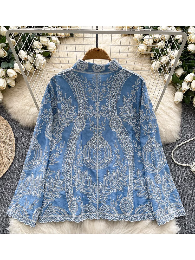 Women's Autumn Shirt Korean Version Ethnic Style Retro Long Sleeved Shirt Embroidered with Niche Temperament Top BL048