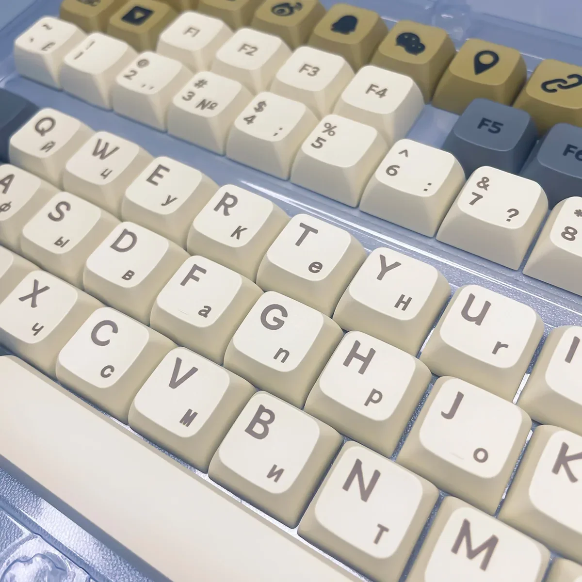 Russian Key Cap Sublimation Transfer Printing Beige Matcha Color XDA Profile Keycaps for Mechanical Keyboard