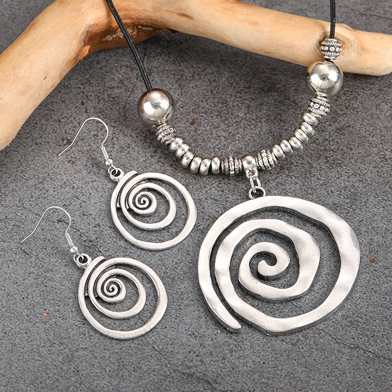 Vintage Bohemian Style Metal Spiral Pendant Necklace Earrings for Women Creative Two-piece Beach Vacation Jewelry Set