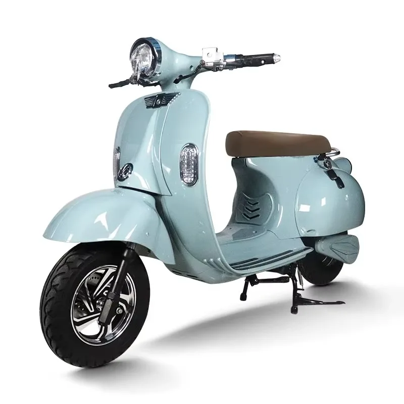 

2025 Newest Elektro Motorcycle COC Classic Vintage 2000w Retro Bike Motorcycle/electric Ves Pa With Removable Lithium Battery E