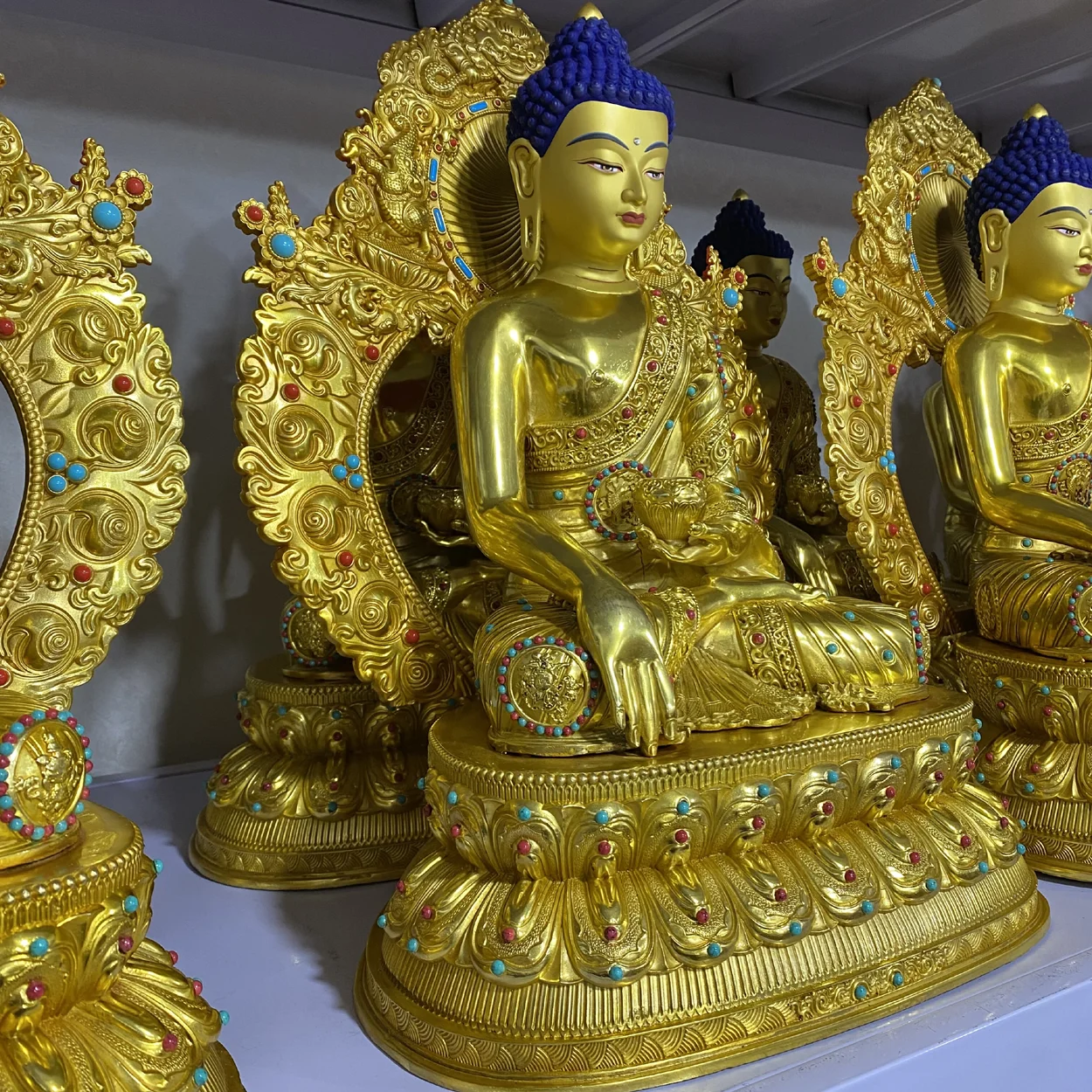 50CM High quality golden Buddha statue Copper carving Buddha statue Wholesale Buddhist supplies Buddha statue lama monk worship