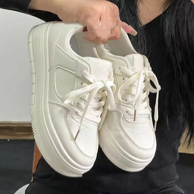 

Popular little white shoes women's 2024 autumn new leisure sports versatile student platform campus wind shoes