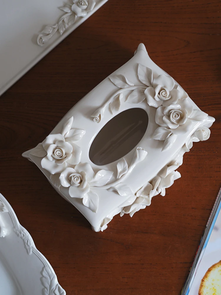 Floral European Style Hand held Rose Ceramic Upscale Ceramic Napkin Box Home Decoration Paper Napkin Box