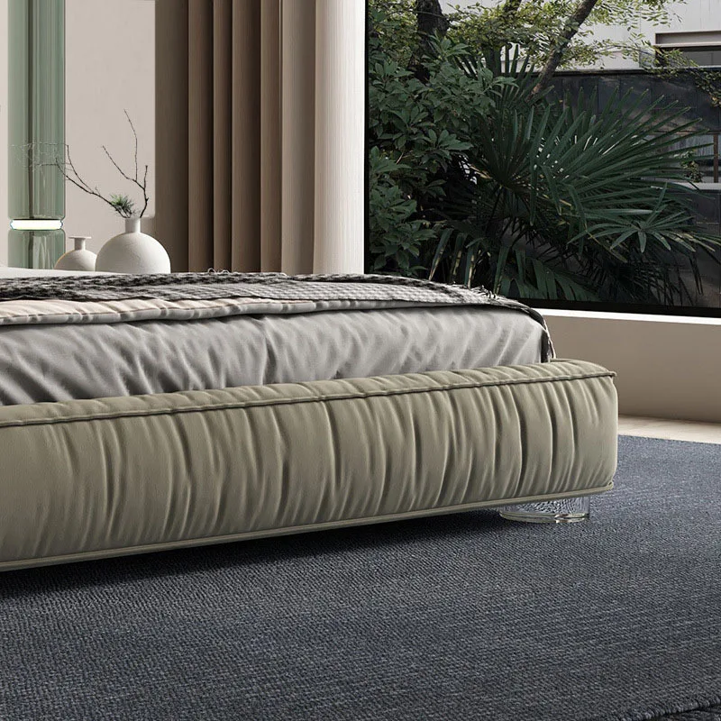 سرير من القماش حديث وبسيط ومزدوج الرياح وأرضية غرفة النوم الرئيسية غير اللامعة من وابي الرياح الرملي