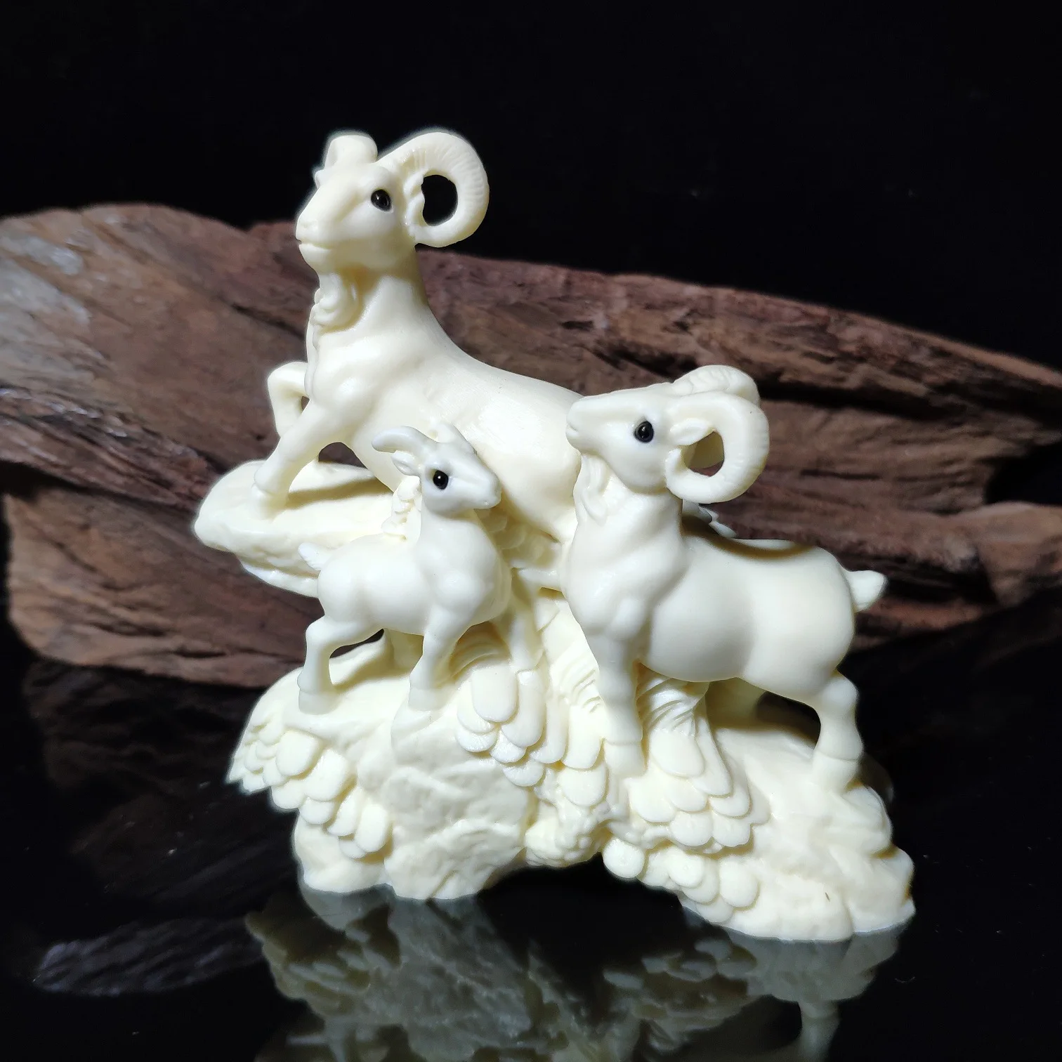 Natural Tagua Nut Carved Three Rams Statue 10x9x4.5cm Oriental Home Vehicle Table Collectible Ornament Craft Gift
