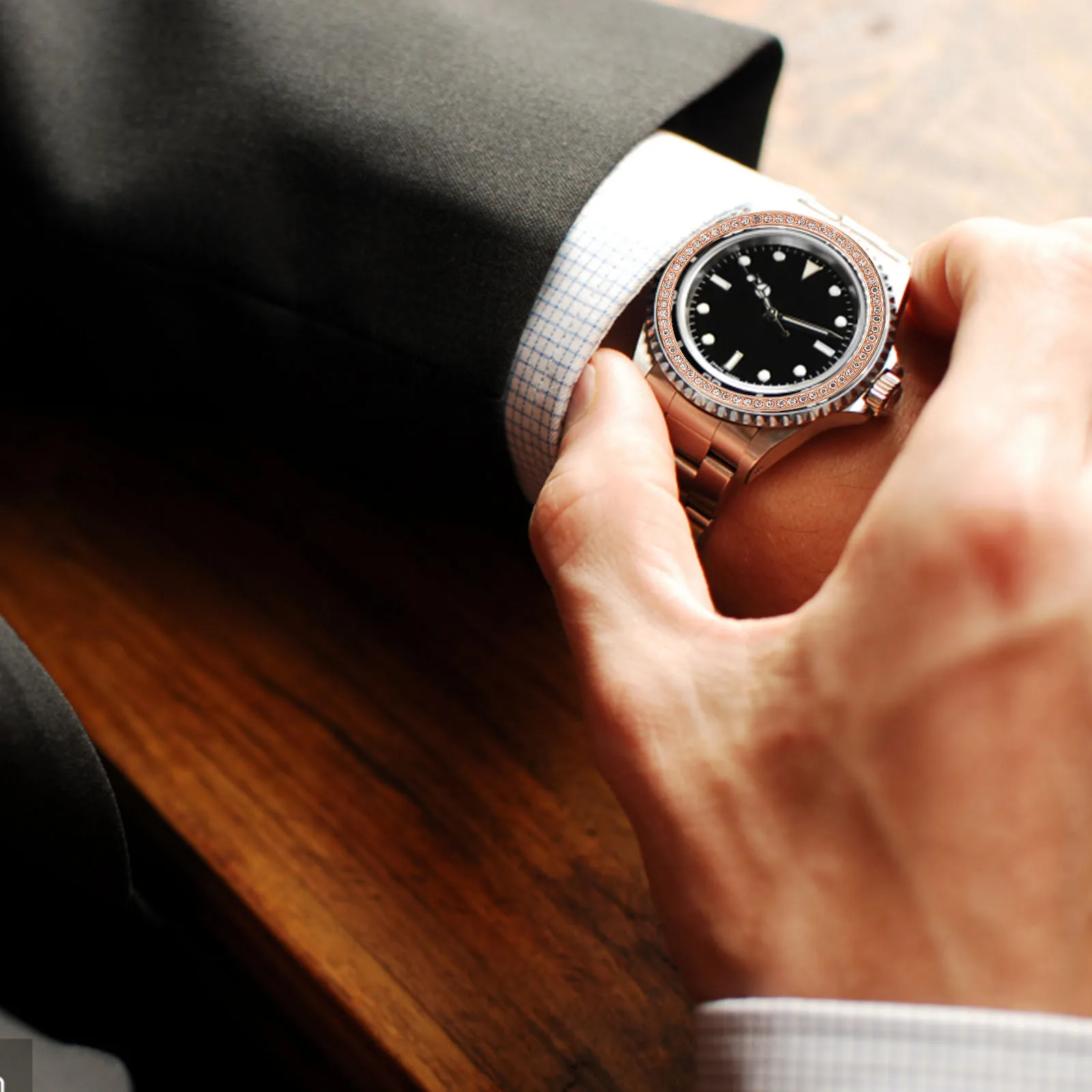 

2Pcs Diamond Watch Bezel Ring Alloy Metal Bezel Circle Replacement Stylish Scratch Proof Protective Decorative Watch Ring