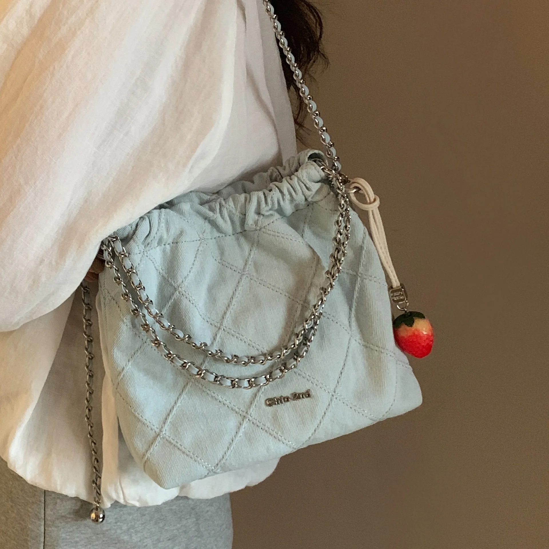 

Chain Crossbody Bags for Women 2025 New Fashion Luxury Designer Tote Bags Ladies Luxury Classic Shoulder Bags Vintage Handbags