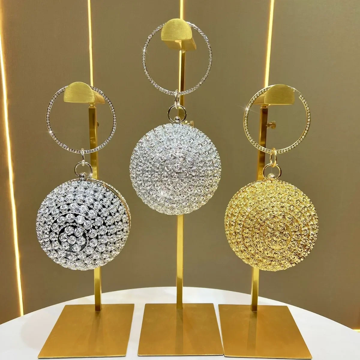 Women's Evening Bag Pearl Rhinestone Dinner Bag Spherical Tassel Banquet Fashion Handbag for Party Wedding Cocktail Party 6