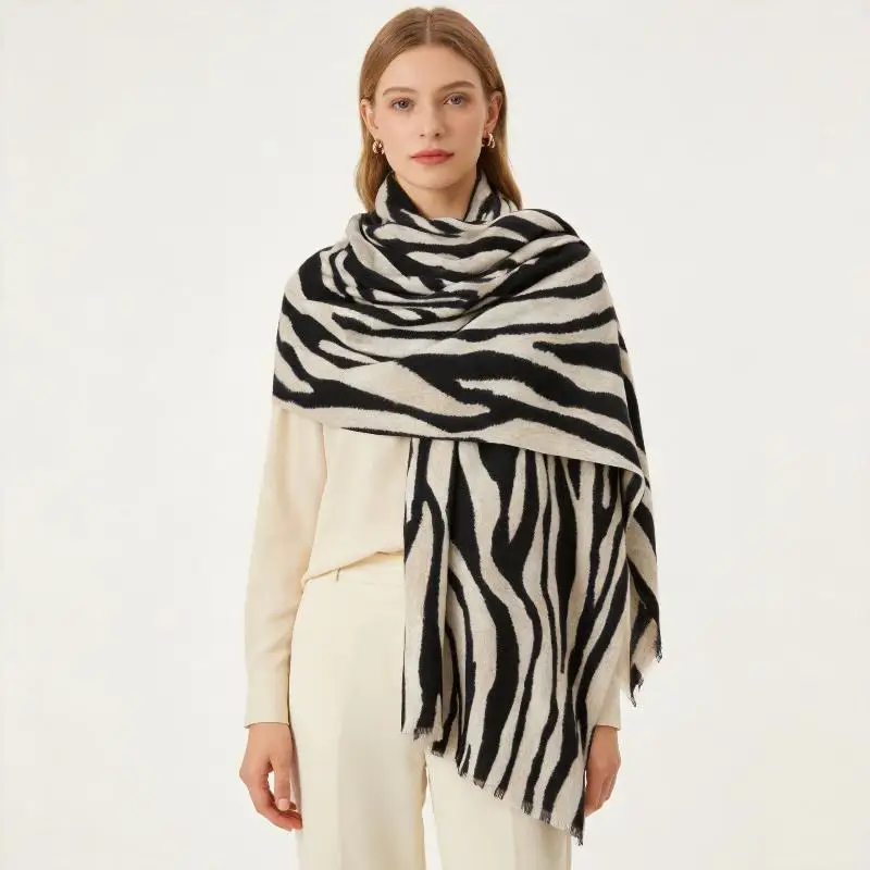 2026 New Winter Polka Dot Scarf Skin-Friendly Warm Printed Shawl for Women Daily Outdoor Commute Wear